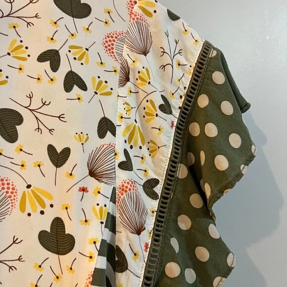 Matilda Jane Gentle Breeze Mixed Print Blouse Size Small Floral Flutter Sleeves - Picture 6 of 6